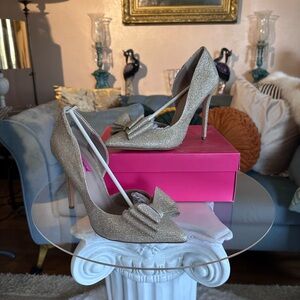 Betsey Johnson Prince Heels in size 10 Golden Glamour!